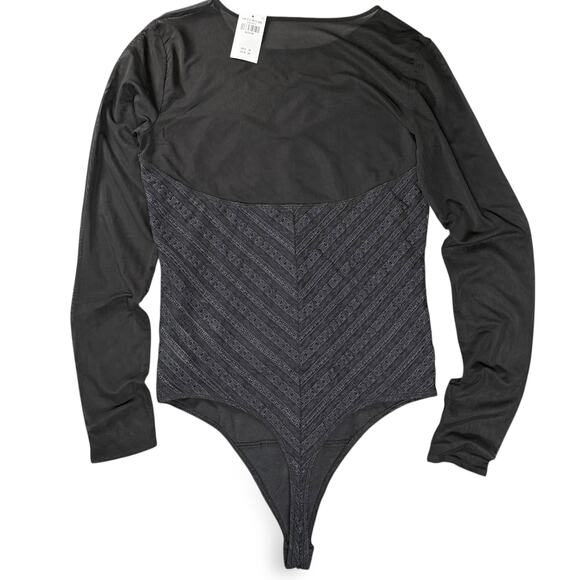 NWT‎ Abercrombie & Fitch Black Mesh Crepe Sweetheart Lace Bodysuit Whimsigoth M - Picture 2 of 9